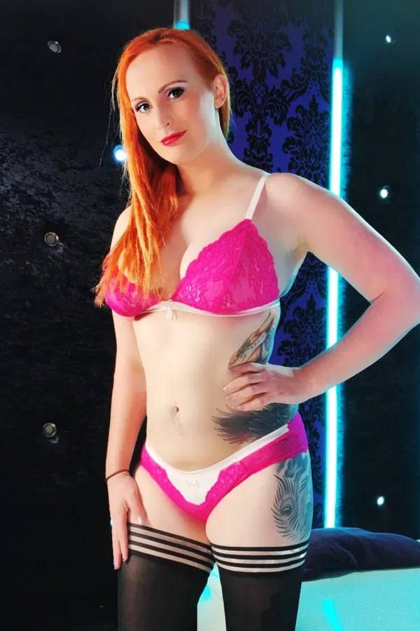 Chloe Davis's photo 2