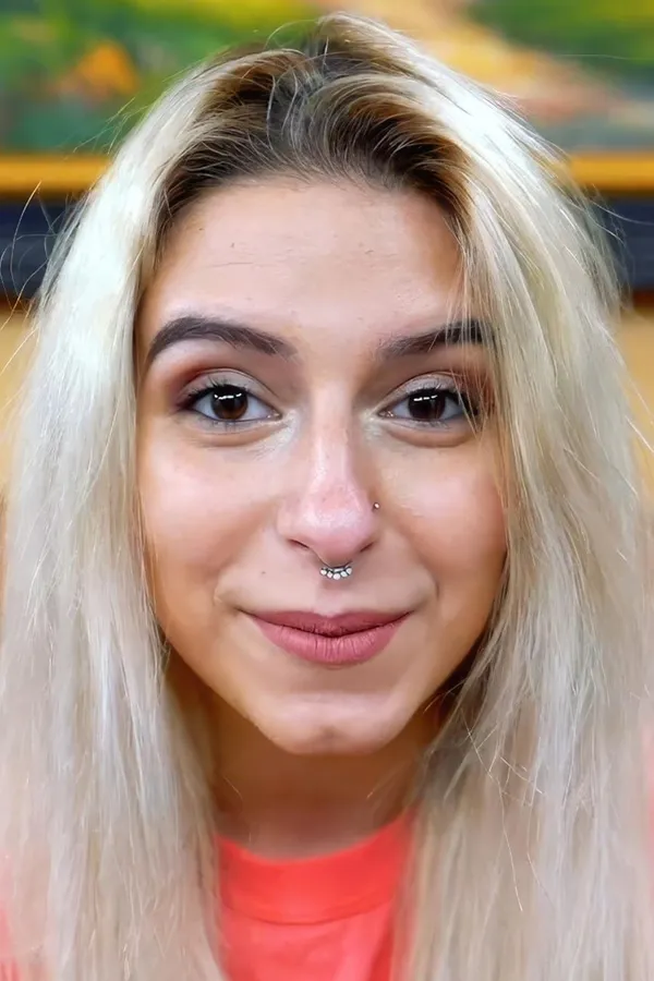 Chloe Kreams's BabeWiki Profile