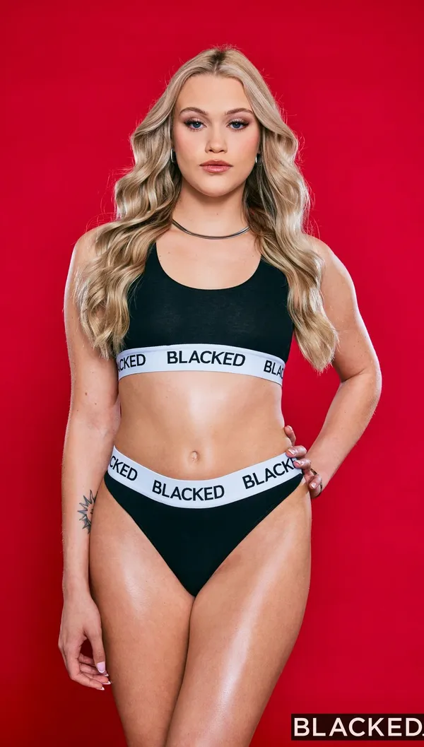 Chloe Rose's photo 7