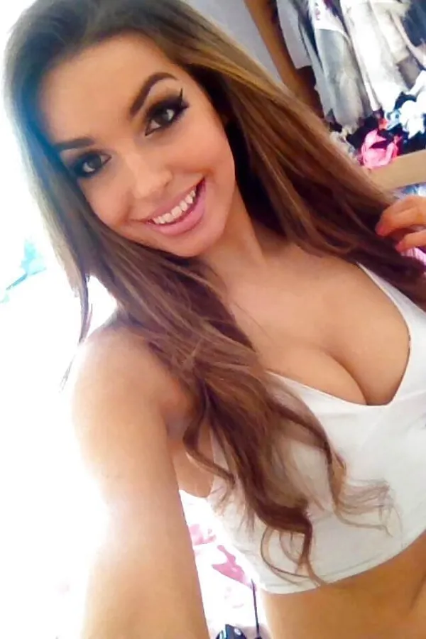 Chloe Salpa's photo 6