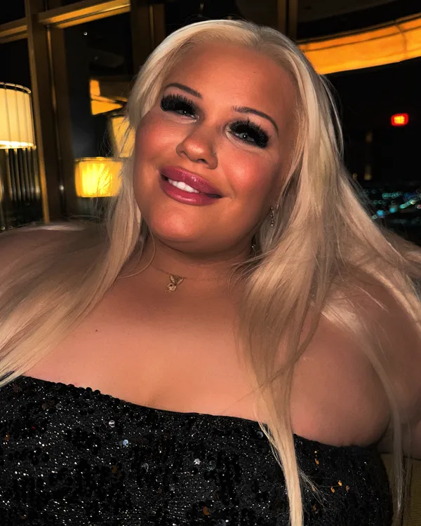 Chloe Star's BabeWiki Profile