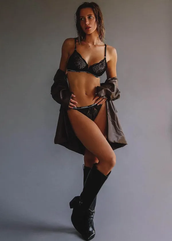 Chy Burd's BabeWiki Profile