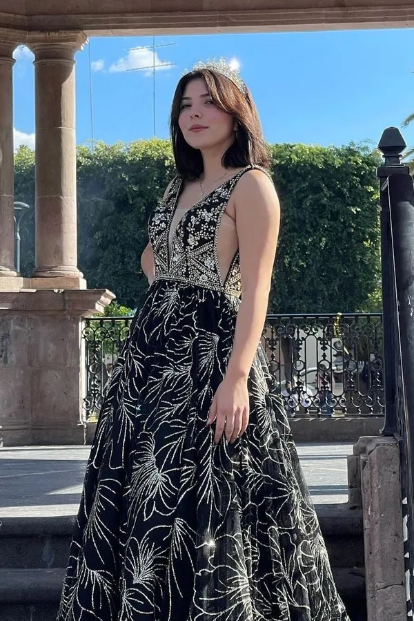 Cielo Saldivar's BabeWiki Profile