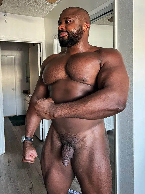 CocoaMuscle's BabeWiki Profile