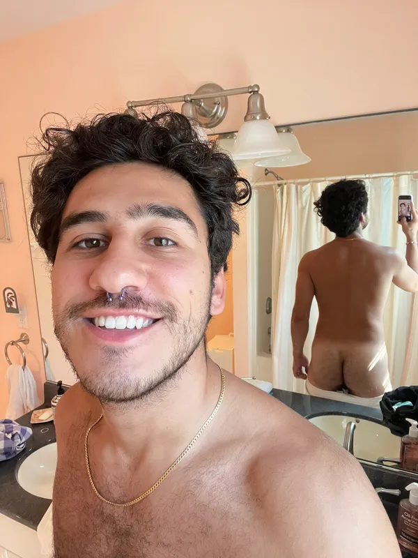 collegeboydom's photo 3