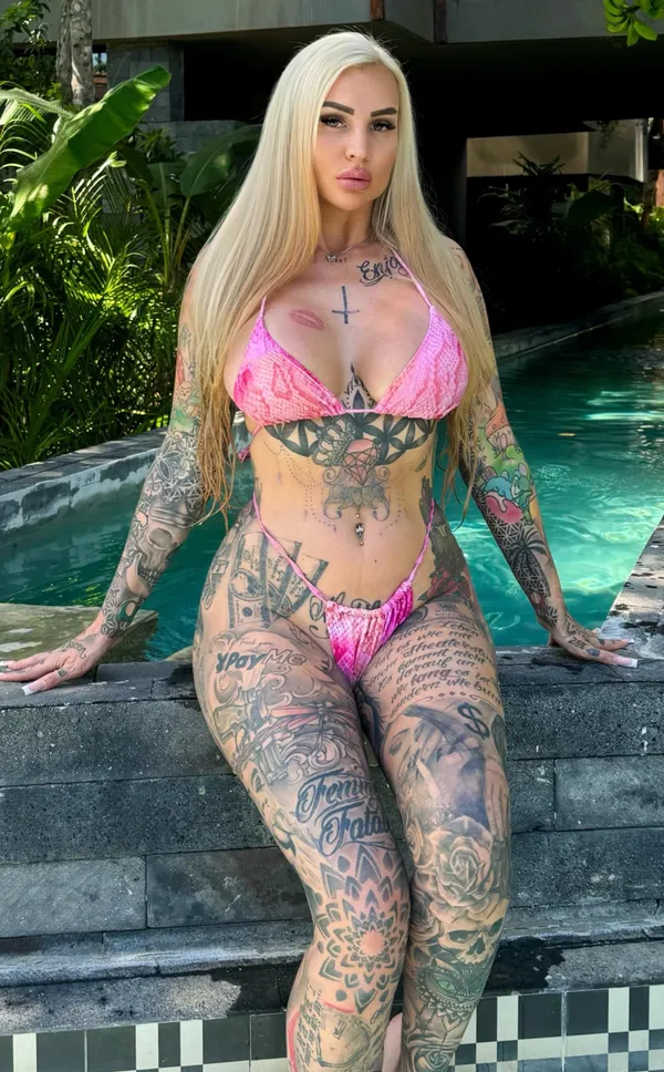 Cora Diamond's BabeWiki Profile