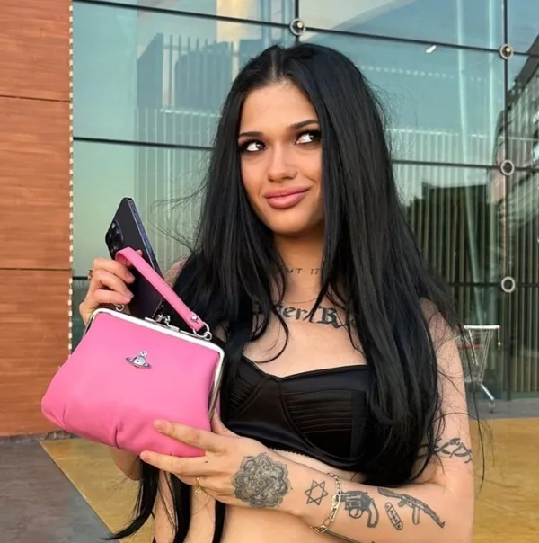 Cristina Ivone's photo 3