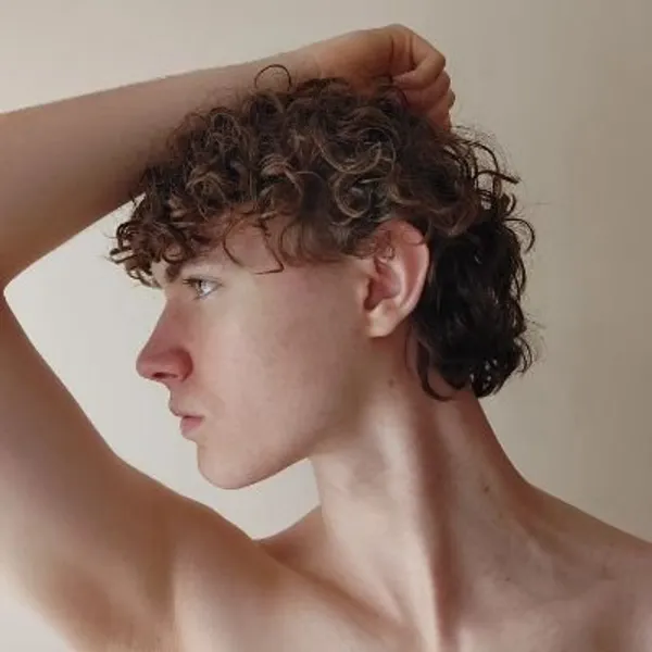 curlybruno's photo 4