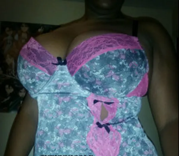 CurvyNicole's BabeWiki Profile