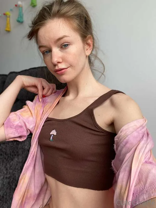 cutegiraffe's photo 6