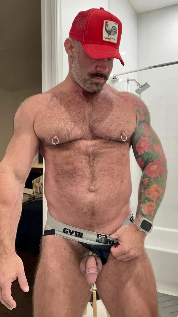 DaddyGymRat's BabeWiki Profile