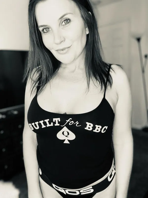 Dakota.Hotwife's photo 7