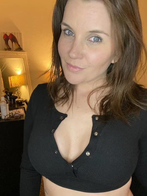 Dakota.Hotwife's photo 10