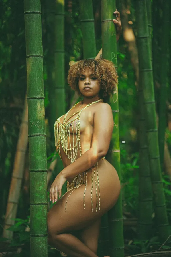 Danae Davis's photo 7