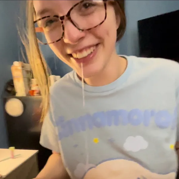 Danielle Luvv's BabeWiki Profile