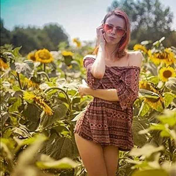 Darkminxx's BabeWiki Profile