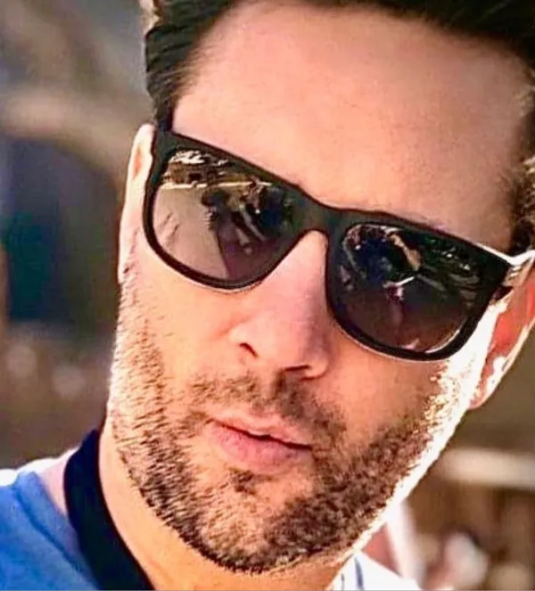 David Zinya's BabeWiki Profile