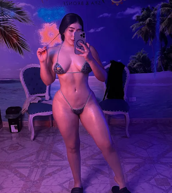 Dayana Martinez's photo 4