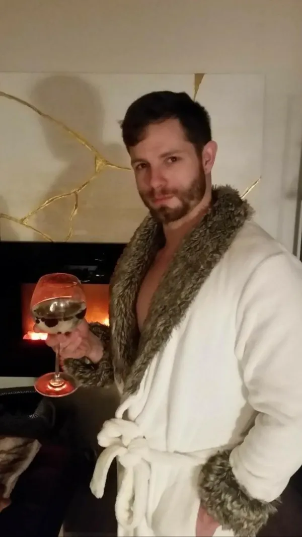 Dean's BabeWiki Profile