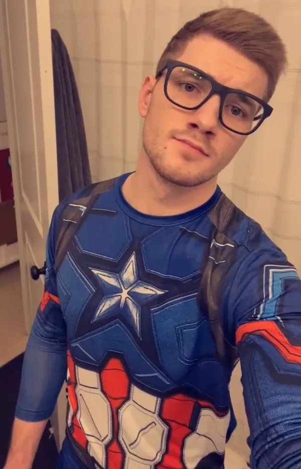 Declan Willow's photo 3