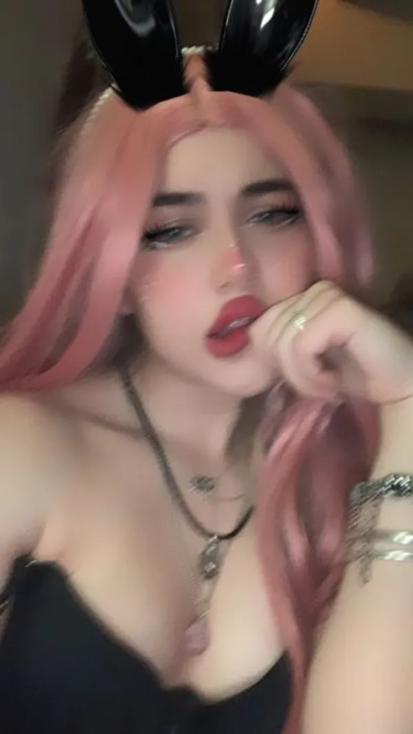 demonkitty0303's BabeWiki Profile