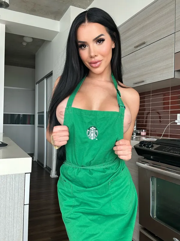 desireedesirexoxo's BabeWiki Profile