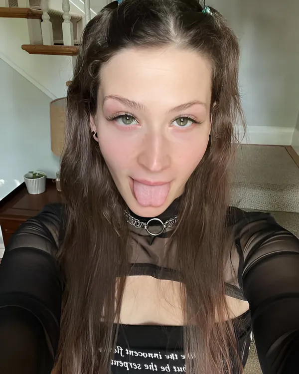 Dirtypuppi's BabeWiki Profile