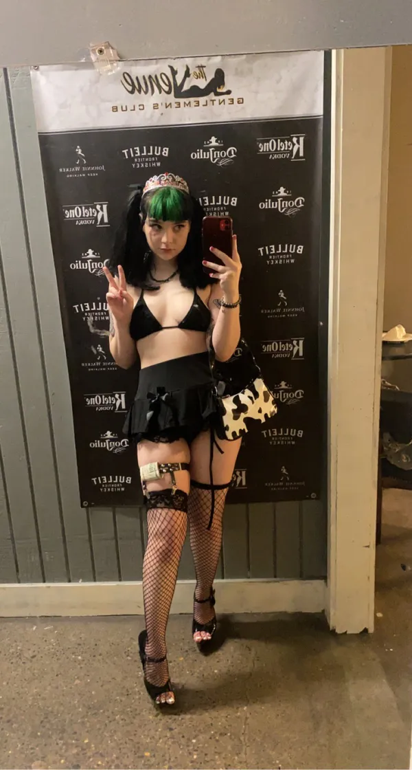 Ditsy Daisy's BabeWiki Profile