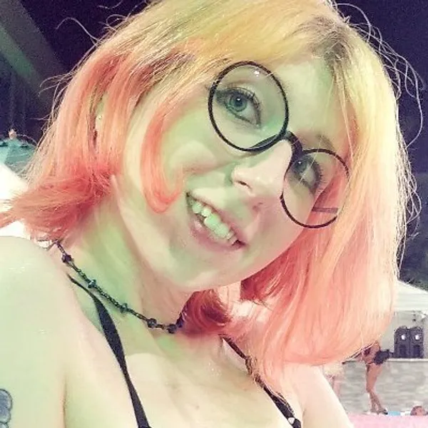 Div Savel's BabeWiki Profile