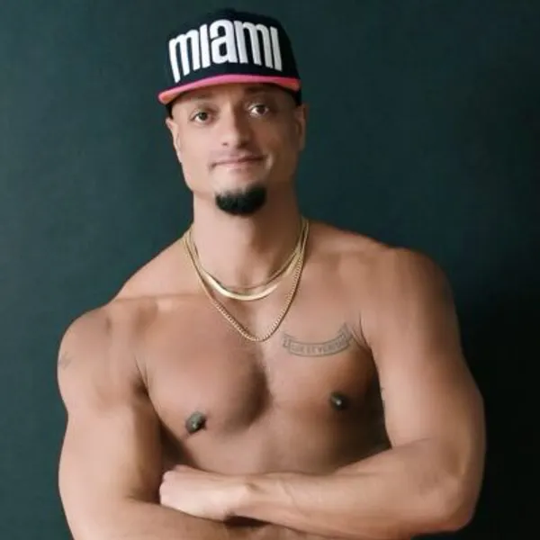 Dom Llamas's BabeWiki Profile