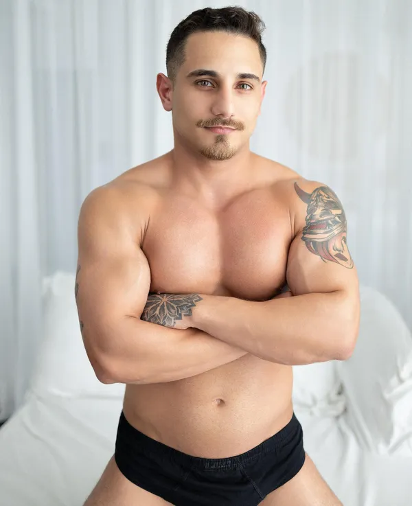 Dom Wolf's BabeWiki Profile