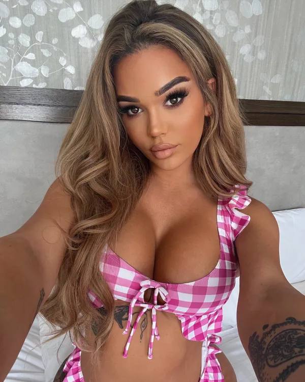 Dominique Barbi's BabeWiki Profile