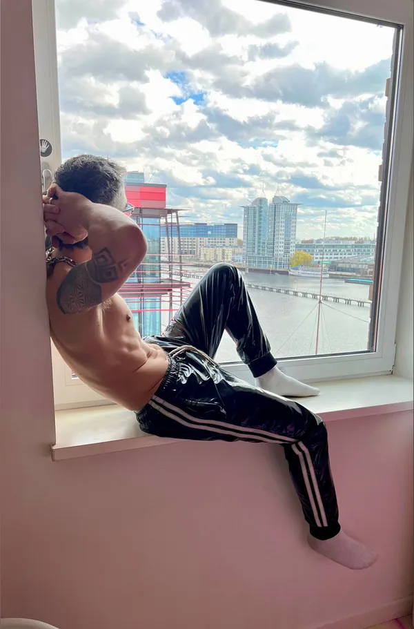 DudeFromNL's photo 3