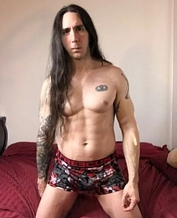 Dux de Donuts's BabeWiki Profile