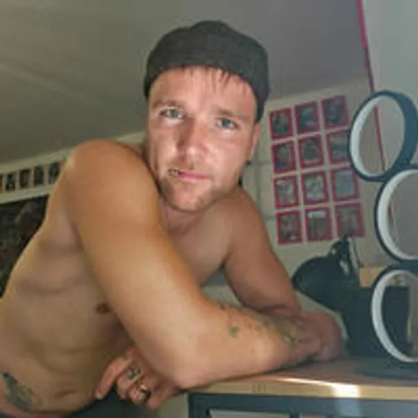 Eddi's BabeWiki Profile