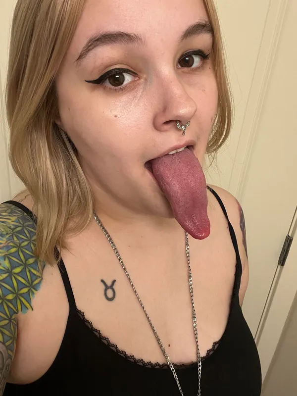 Eevie May's BabeWiki Profile