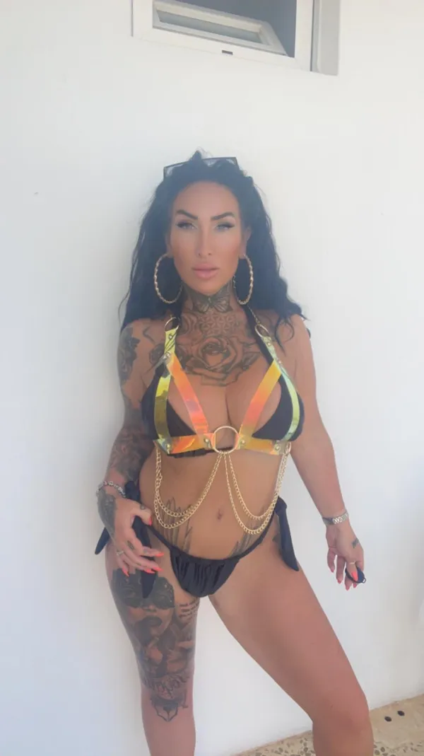 Ella Bella's BabeWiki Profile