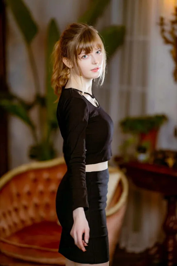 Ella Freya's BabeWiki Profile