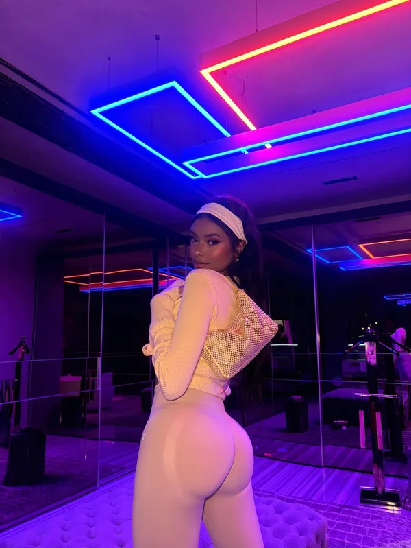 Elle Monae's photo 8