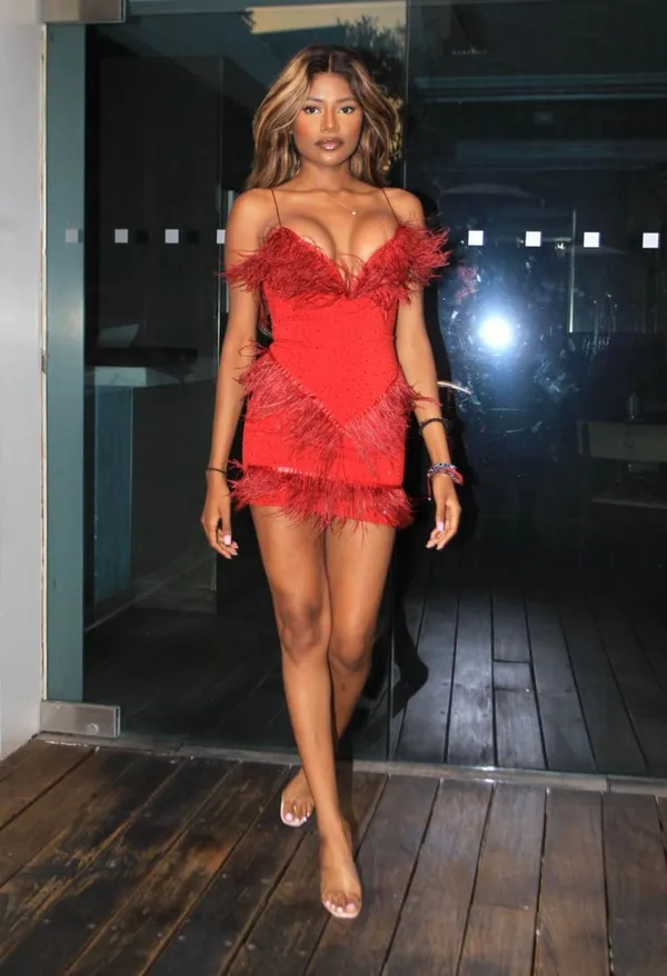 Elle Monae's BabeWiki Profile