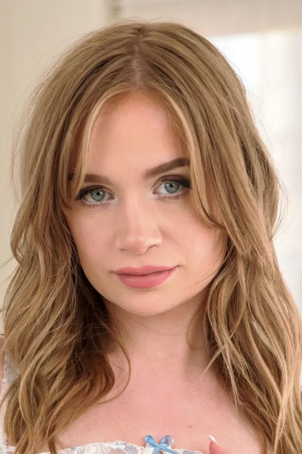 Elsa Violet's photo 6