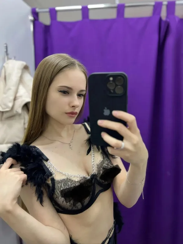 Emilia Shot's BabeWiki Profile