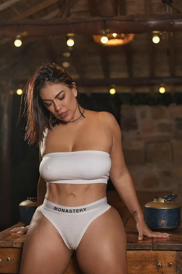 Emilly Browm's photo 7