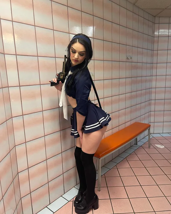 Emily Amaya's photo 6