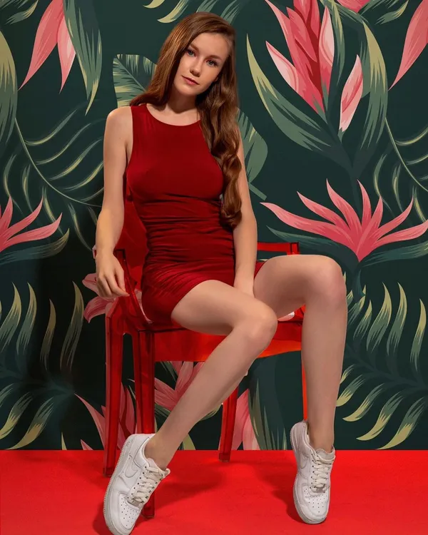 Emily Bloom's photo 4