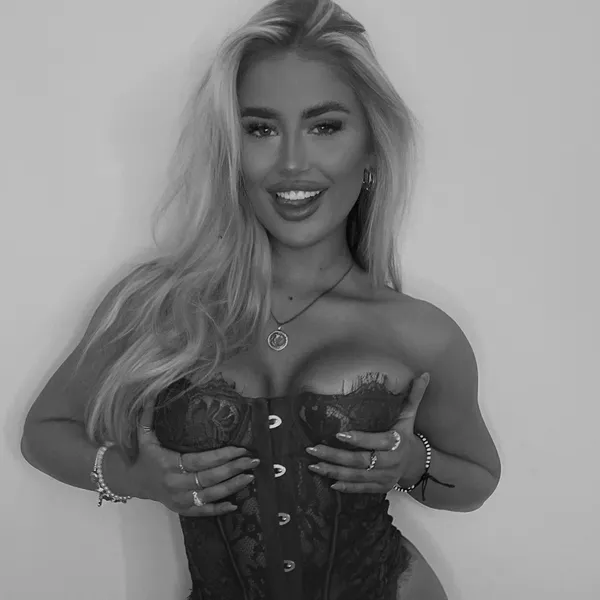 Emily Leah Payne's BabeWiki Profile