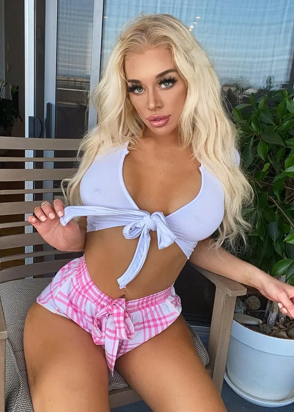 Emily Malinowski's photo 5