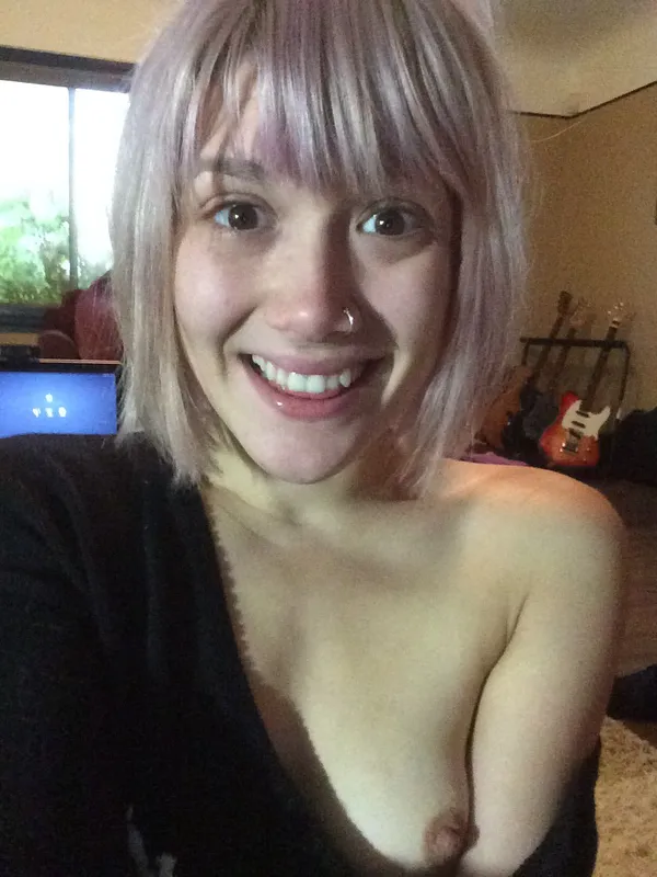 Emily Saphire's BabeWiki Profile