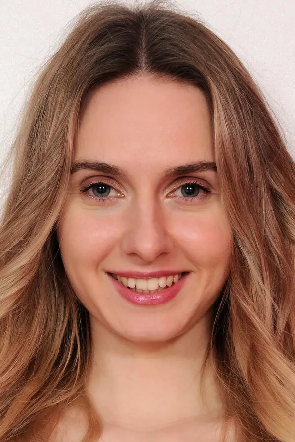 Emily Swan's photo 9