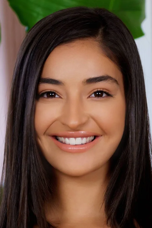 Emily Willis's photo 7